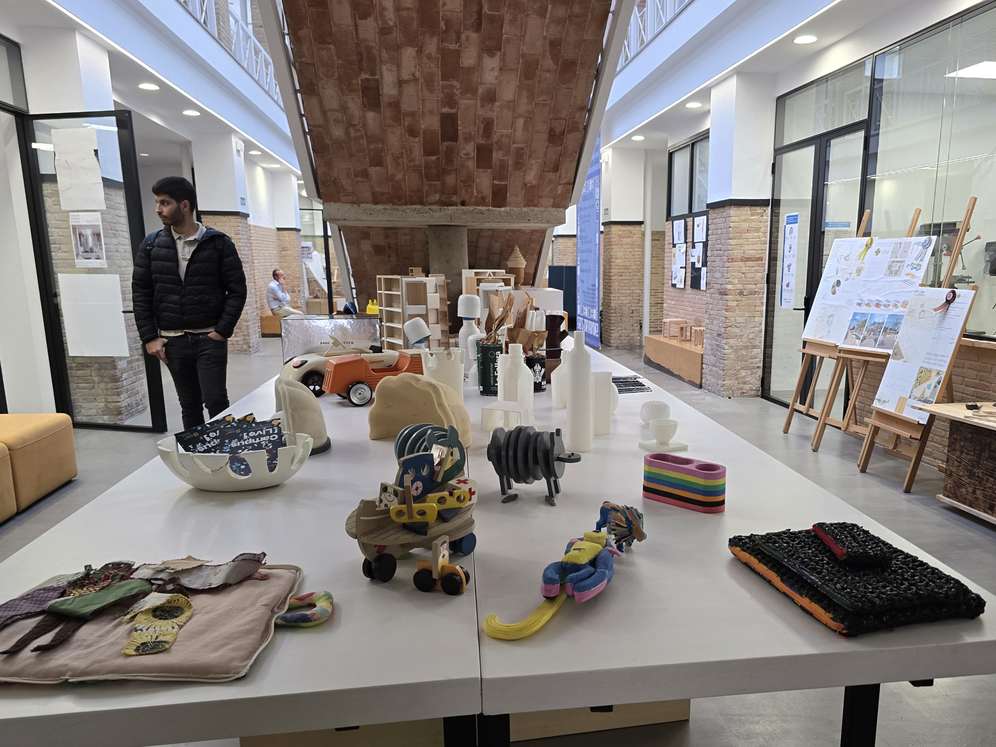 The use of AI tools in interior design to create aesthetic, inclusive ...